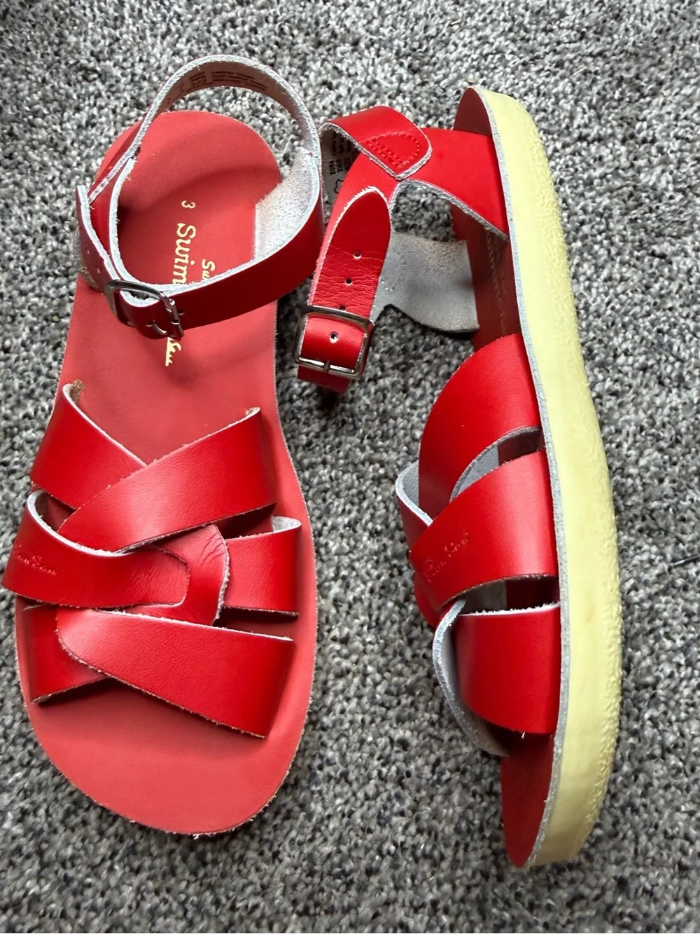 Sun San vibrant red